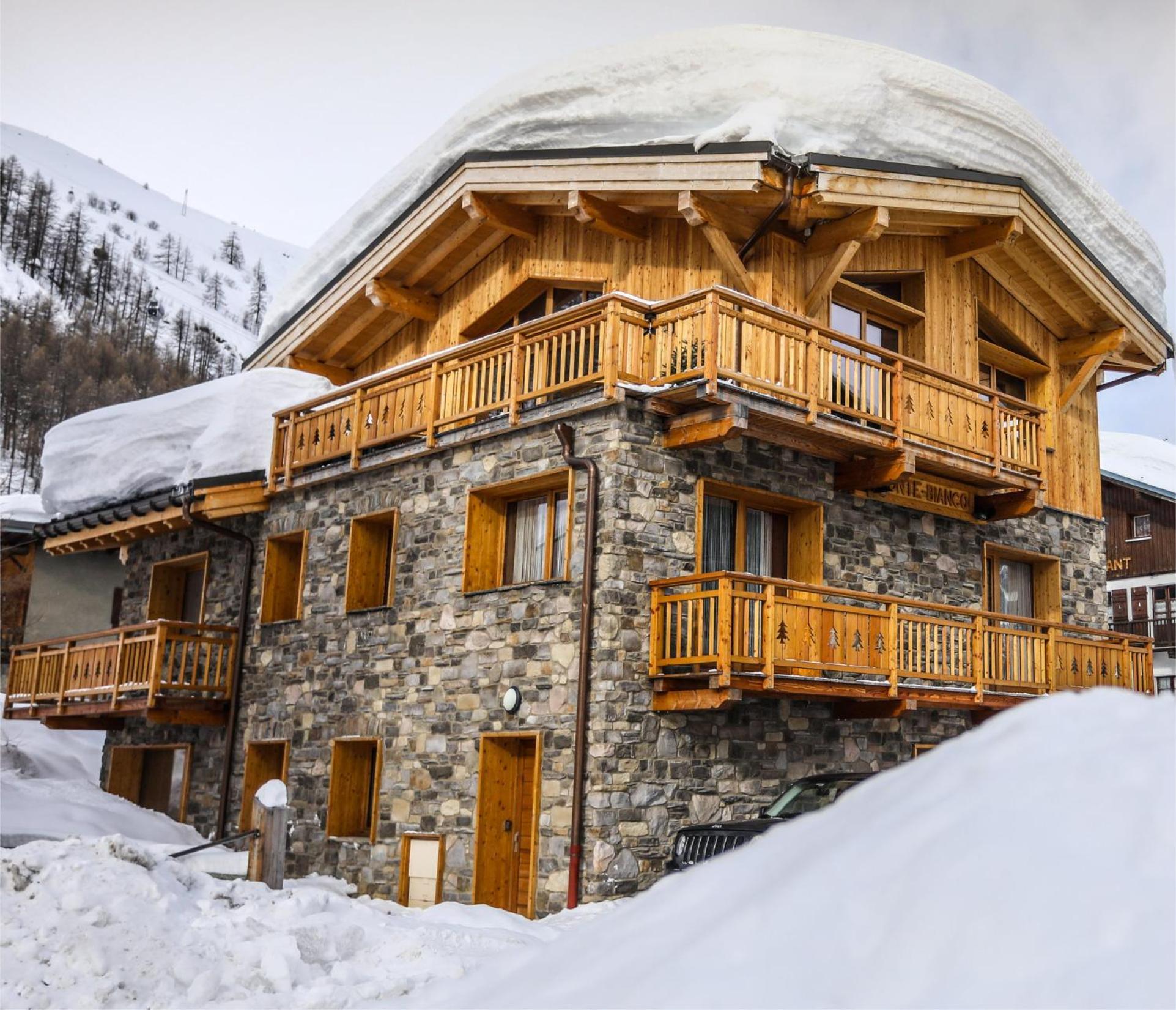 Chalet Monte Bianco Тин Екстериор снимка