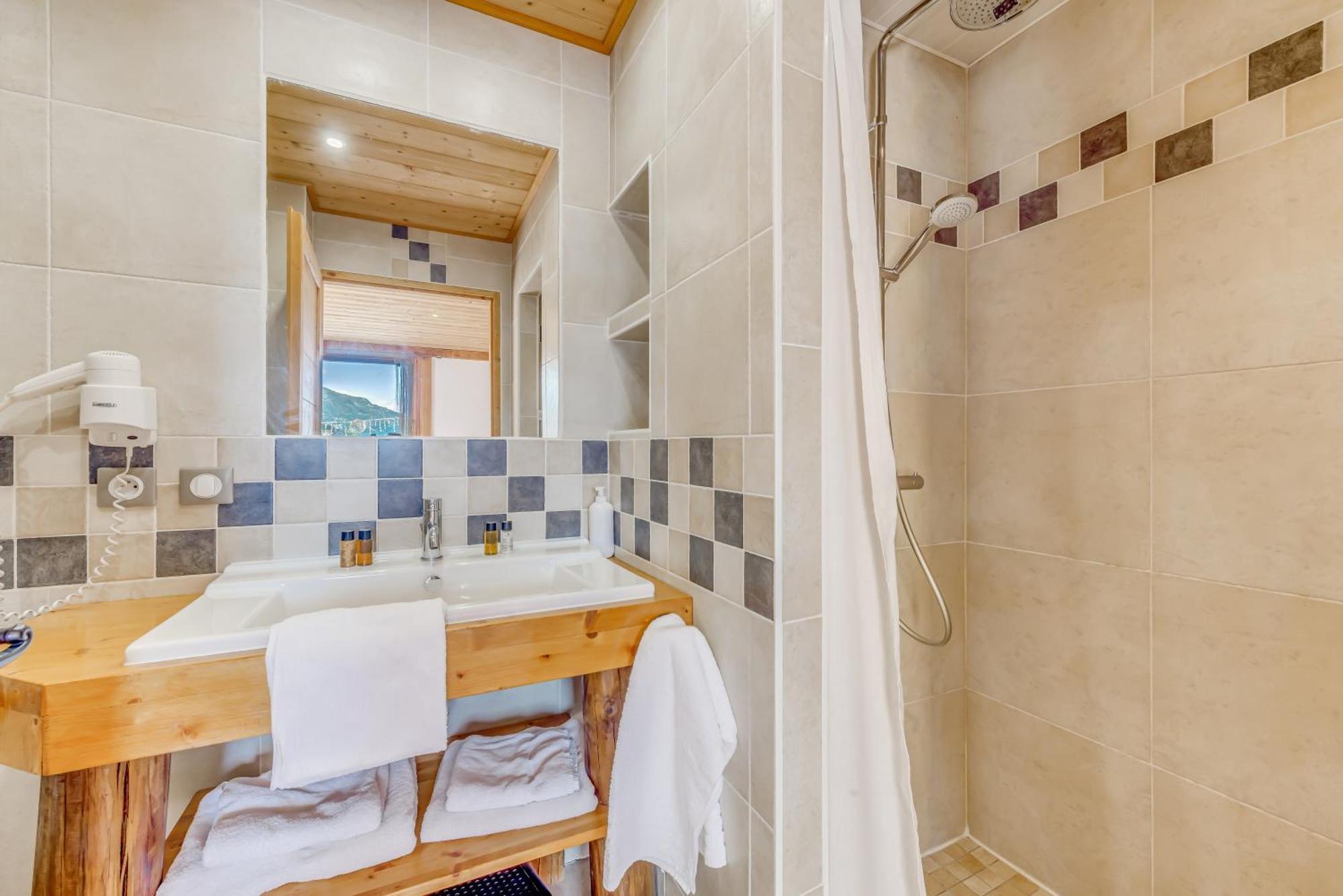 Chalet Monte Bianco Тин Екстериор снимка
